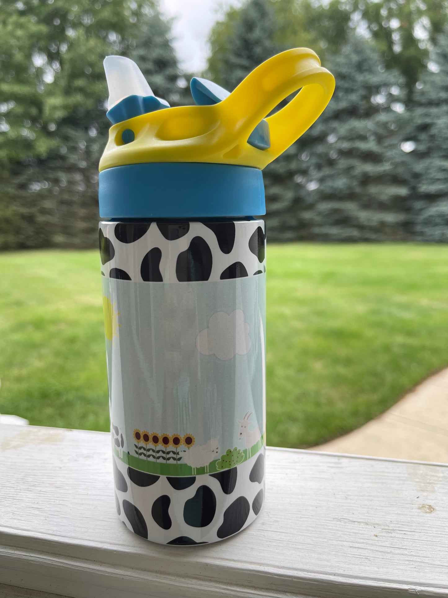Farm House with Farm Animals -Kids Flip Top Tumbler
