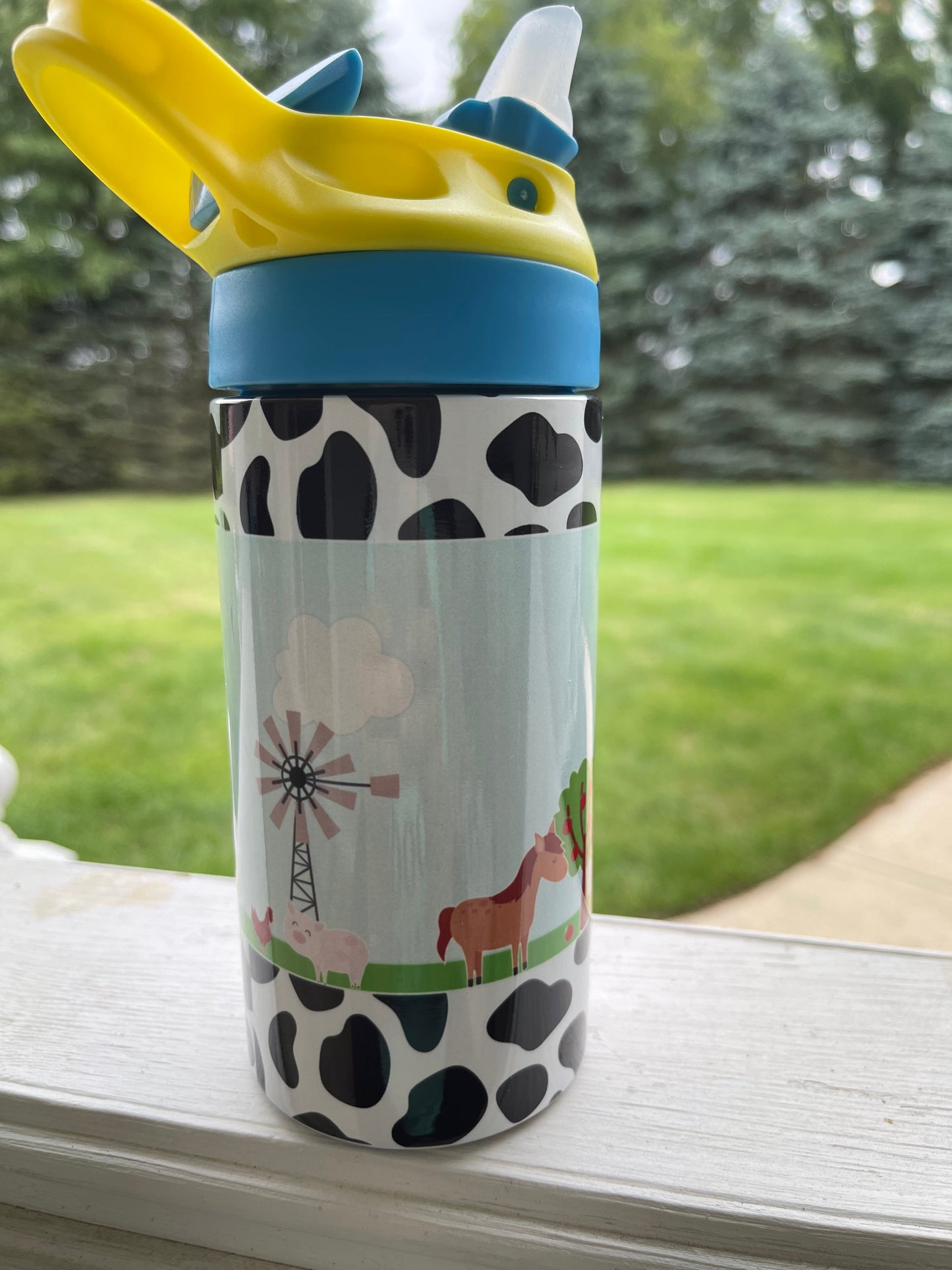 Farm House with Farm Animals -Kids Flip Top Tumbler