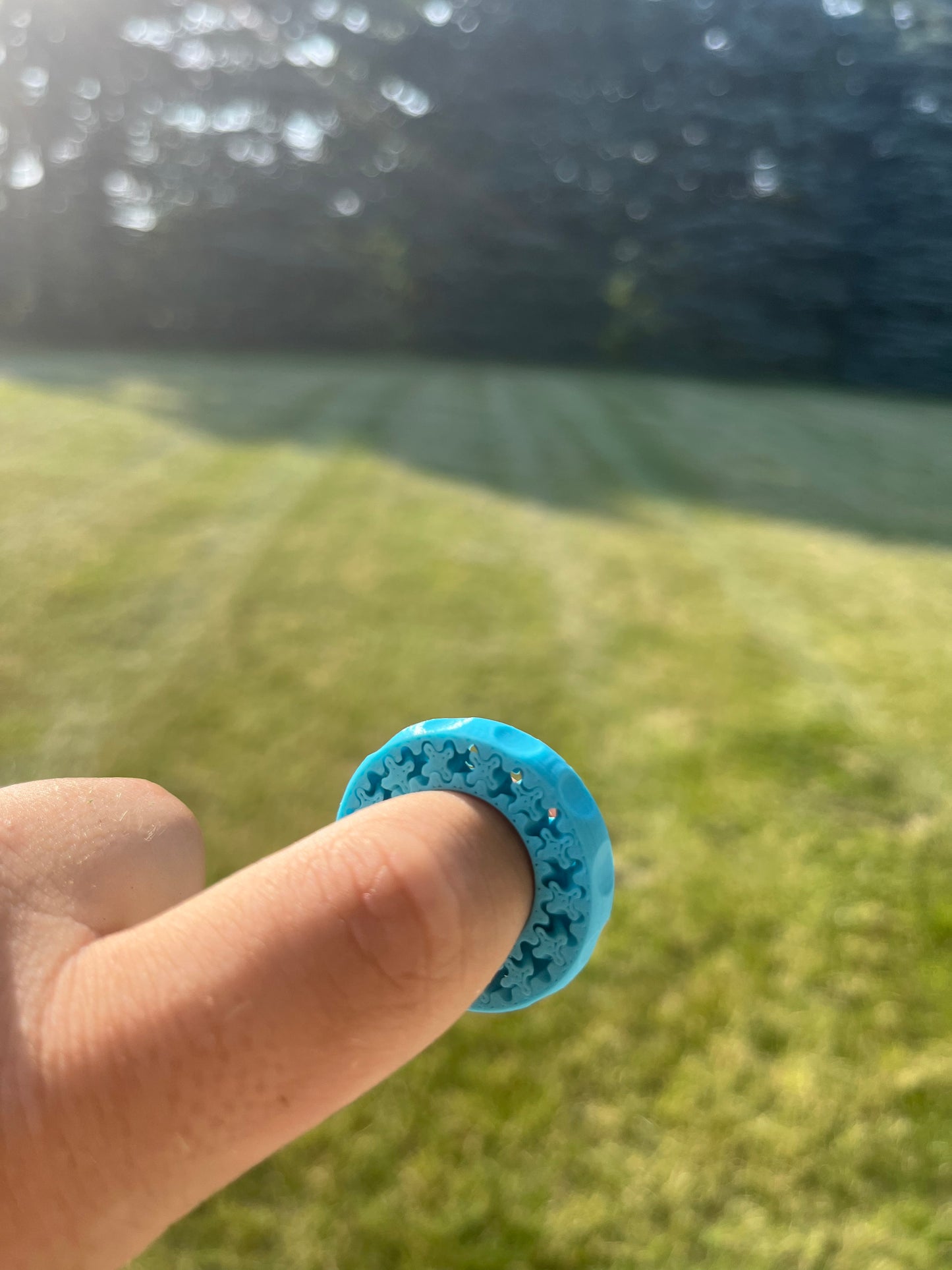 Glow in the dark fidget spinner