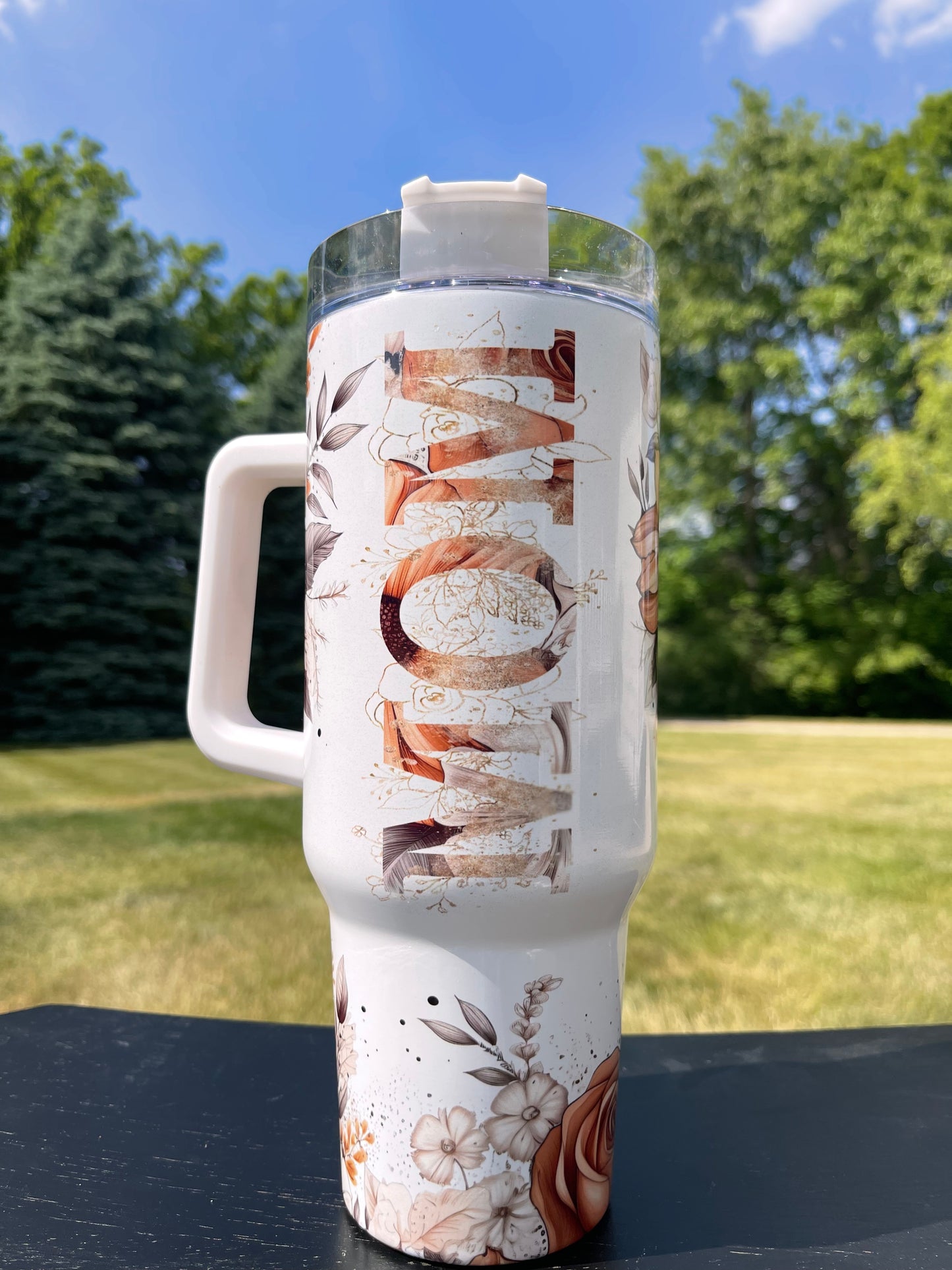 40oz - Right handed Mom Orange/Brown /White flowers - His/Her Birthday Gift, Add custom name for free! Great Gift!